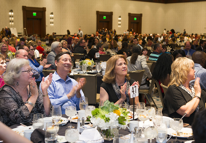 2019 Excellence Award Dinner photo 4